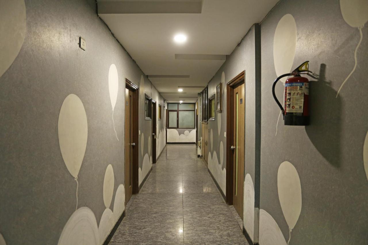 Airport Hotel Ambrosia Nové Dillí Exteriér fotografie